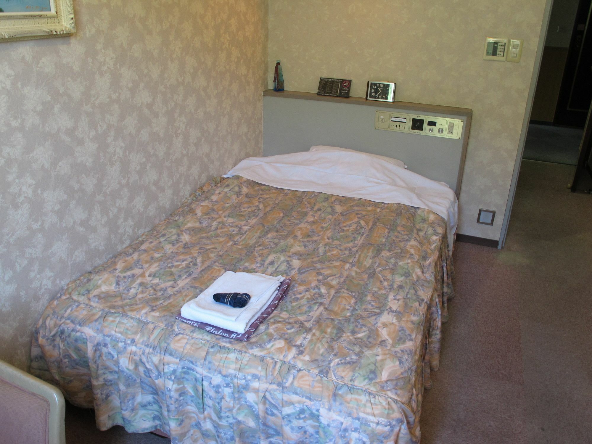Hotel Platon Chikuma Extérieur photo